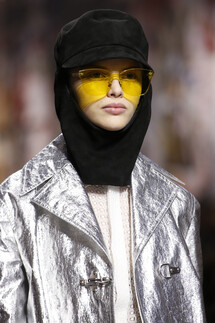 Details Christian Dior , Details Dior Fall 2018 Ready-to-Wear , Детали показа Кристиан Диор , Детали показа Диор осень зима 2018 , Fashion show , неделя моды в Париже , PFW , Мария Грация Кьюри , Mainstyles